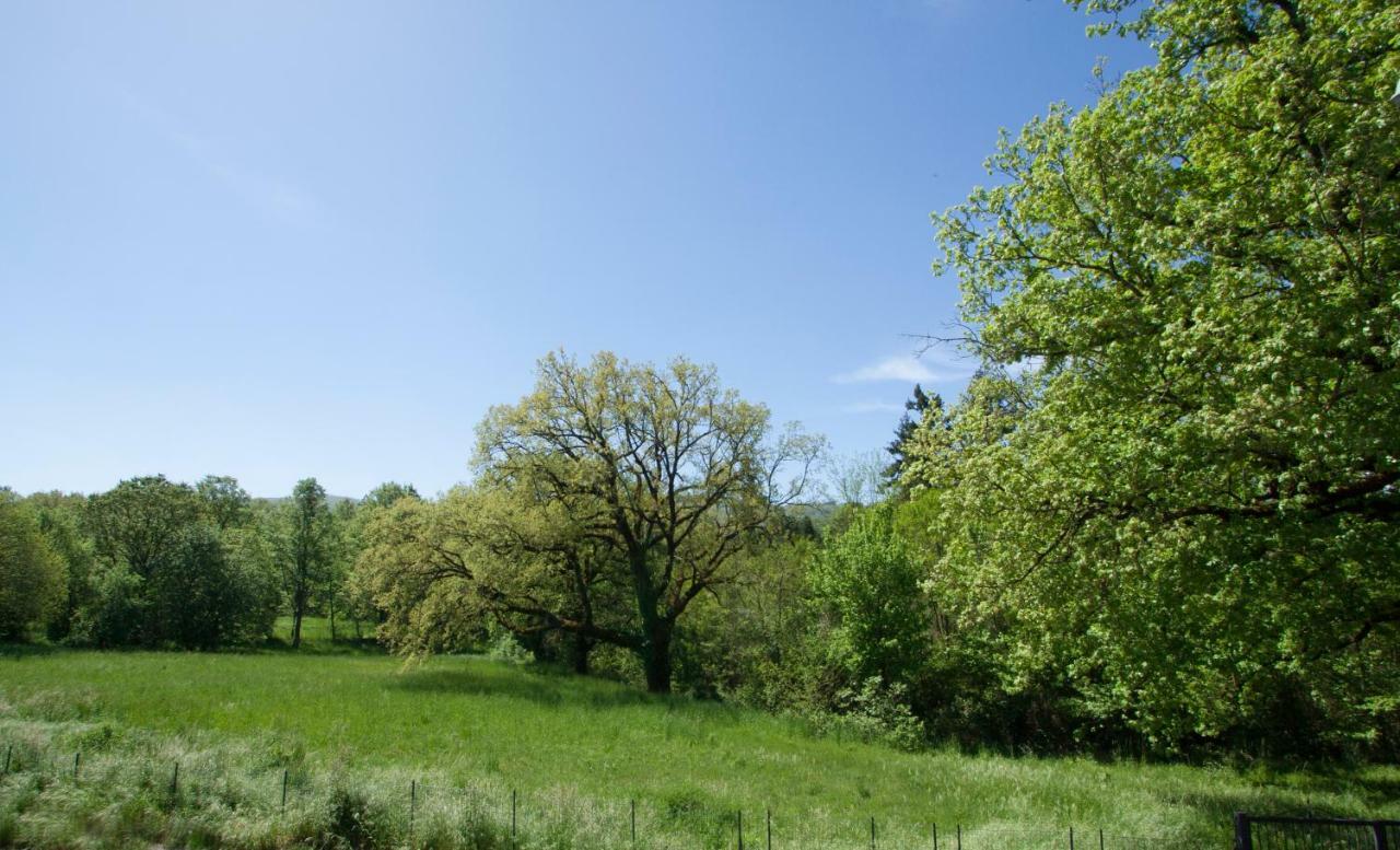 Casa nel verde Decollatura Esterno foto